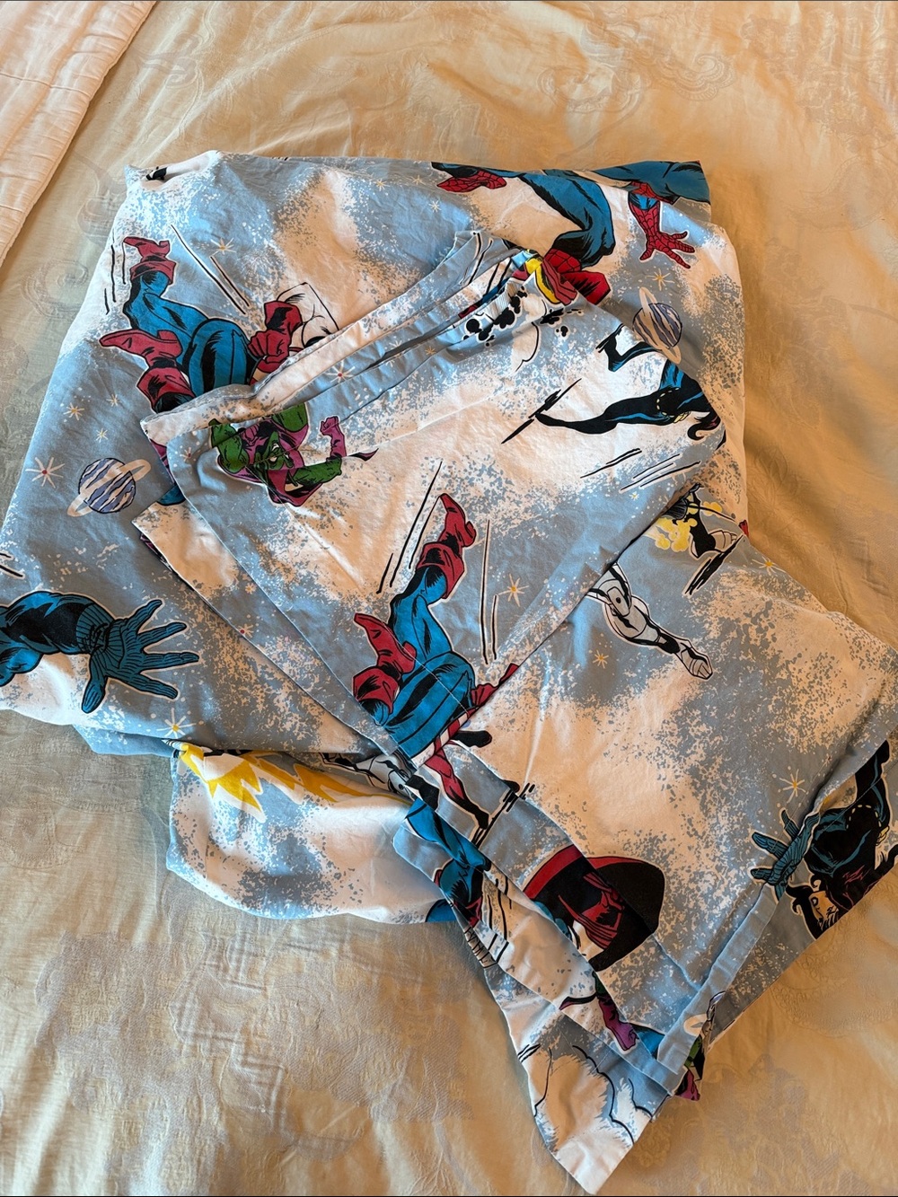 Pottery Barn Kids Marvel glow in the dark Superhero Duvet Cover and 2 Shams